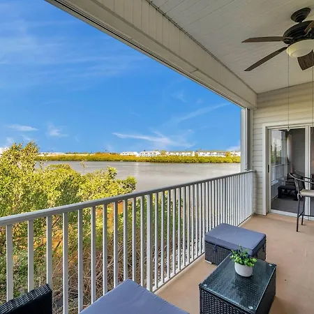 Mariners Pointe 702 Villa